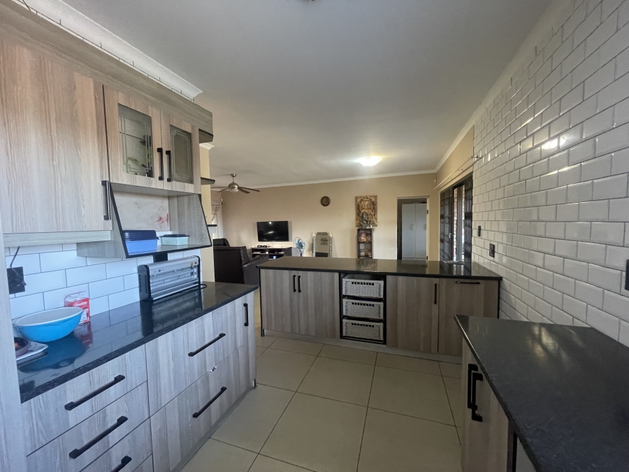 3 Bedroom Property for Sale in Cambridge West Eastern Cape